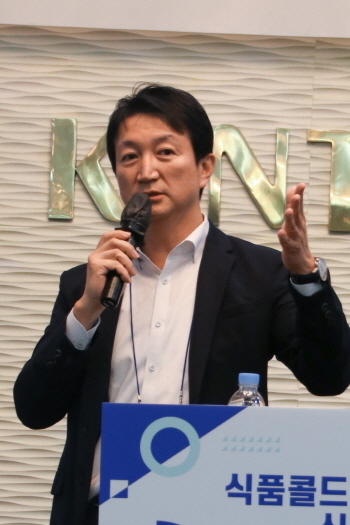 손영선 한국컨테이너풀 상무.