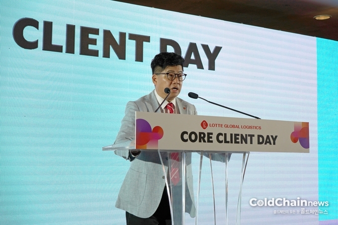 강병구 롯데글로벌로지스 대표가 ‘Core Client Day’에서 환영사를 전하고 있다.