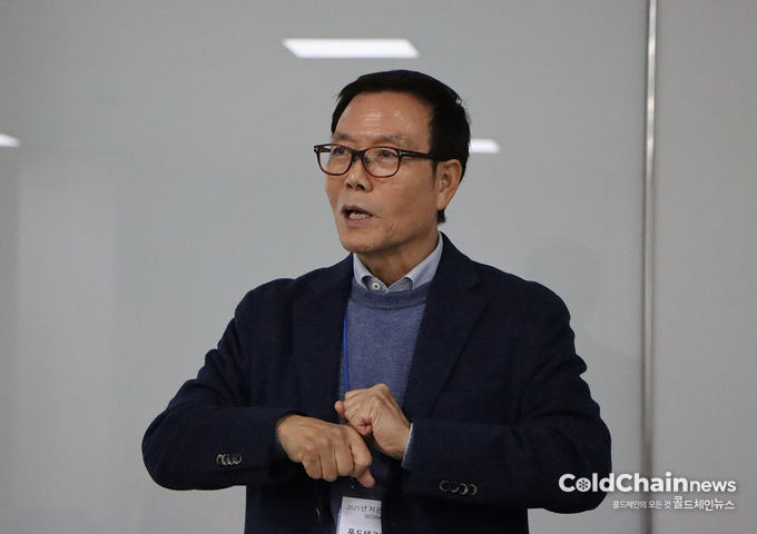 김병삼 푸드테크네트워크 대표가 인사말하고 있다.