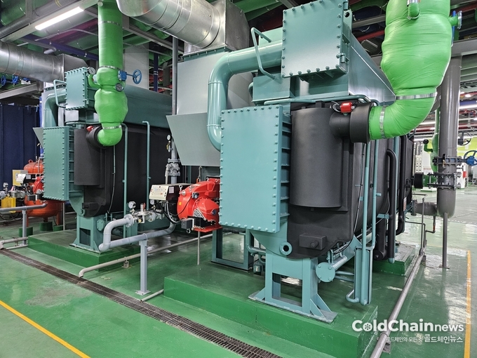 고효율 흡수식냉온수기로 교체된 모습.